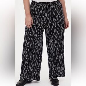 Torrid Black Dotted Stripe Studio Knit Wide Leg Pants size 2X
